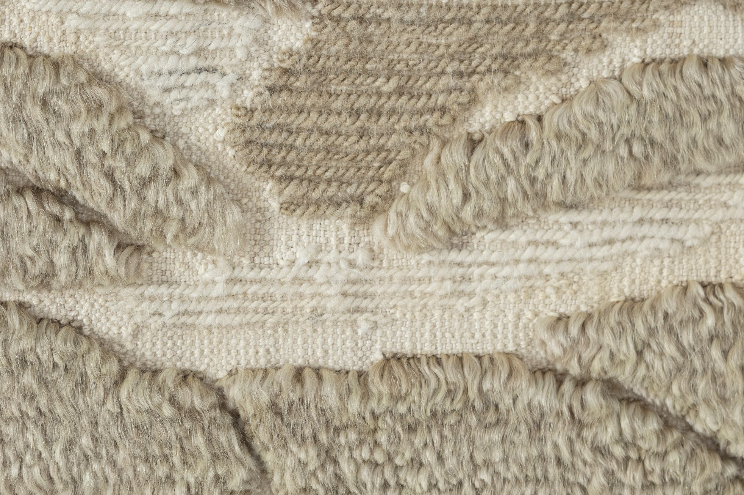 #color_Desert Sand