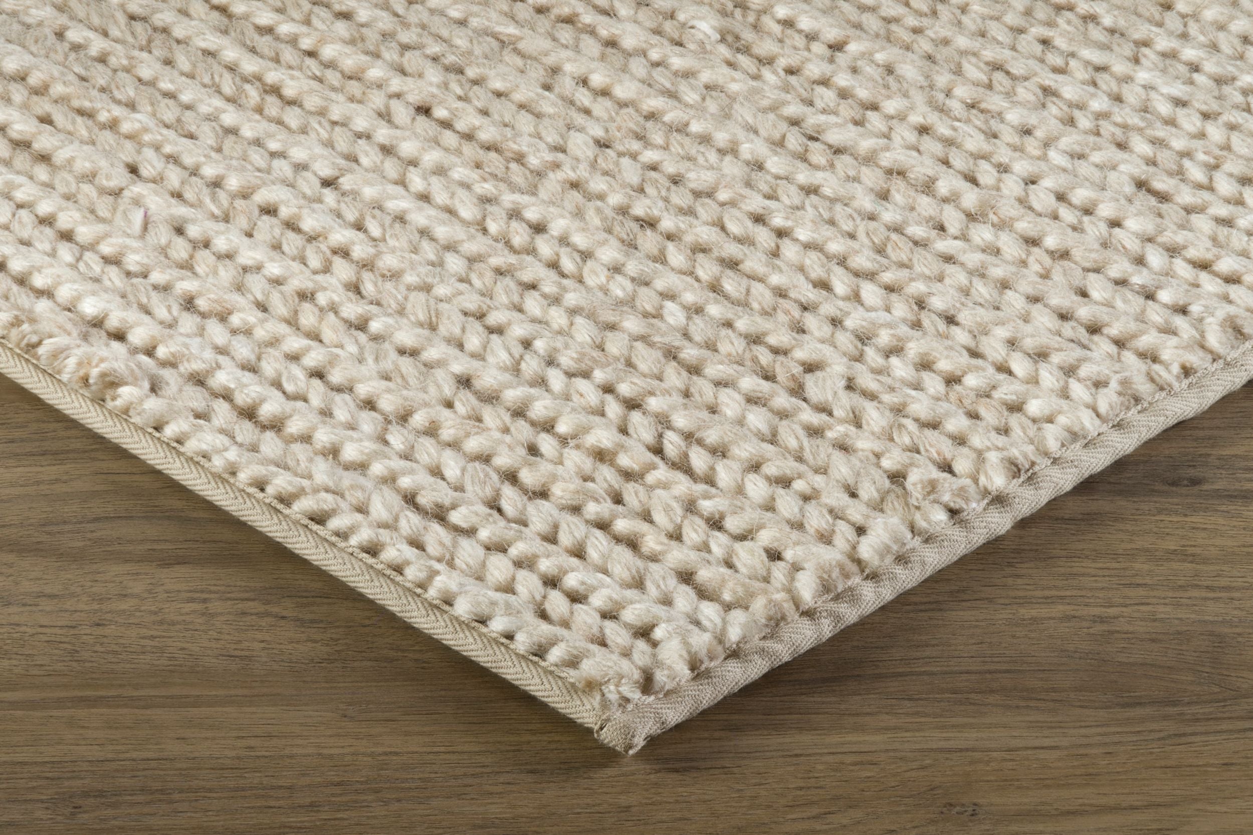 Doby Wool Blend Hand-Loomed Luxury Carpet