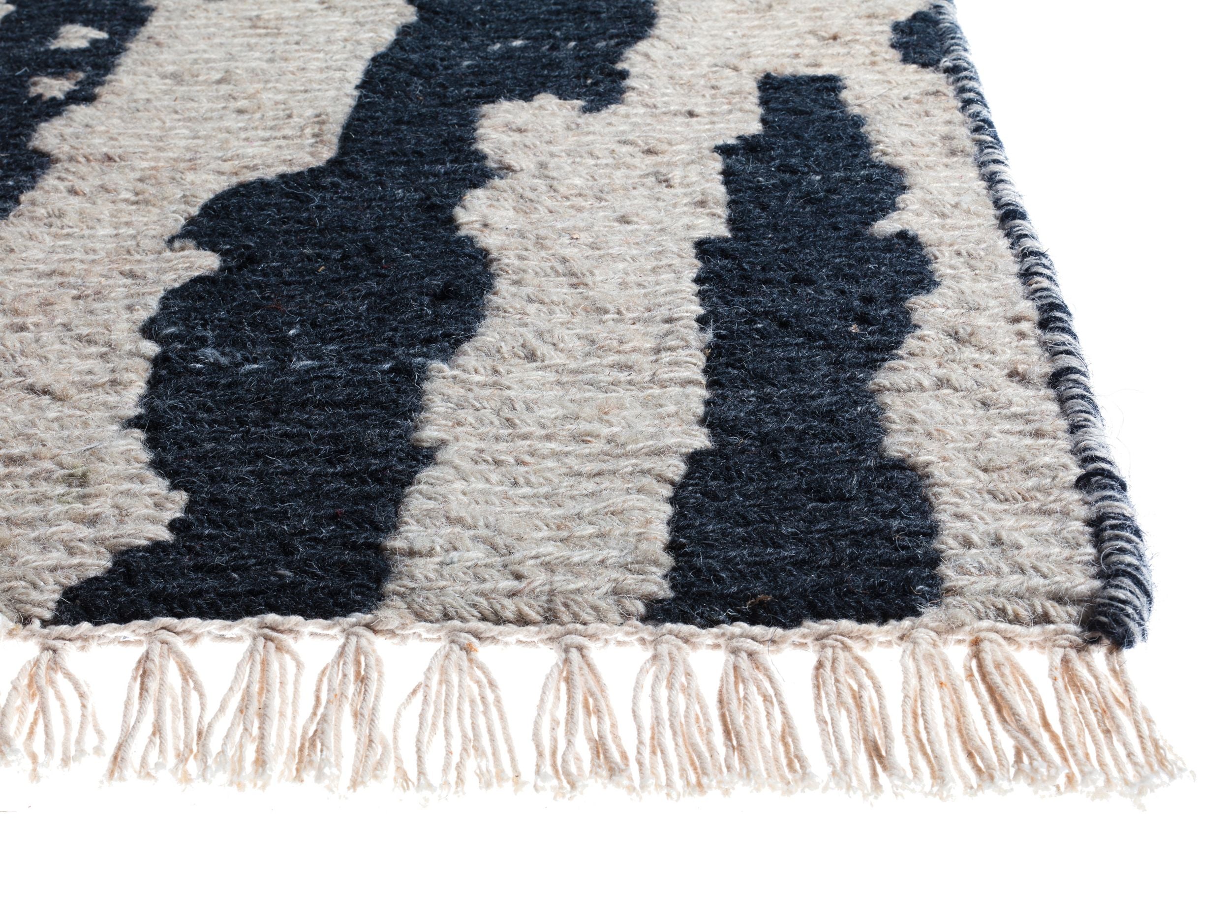 #color_Black / Camel