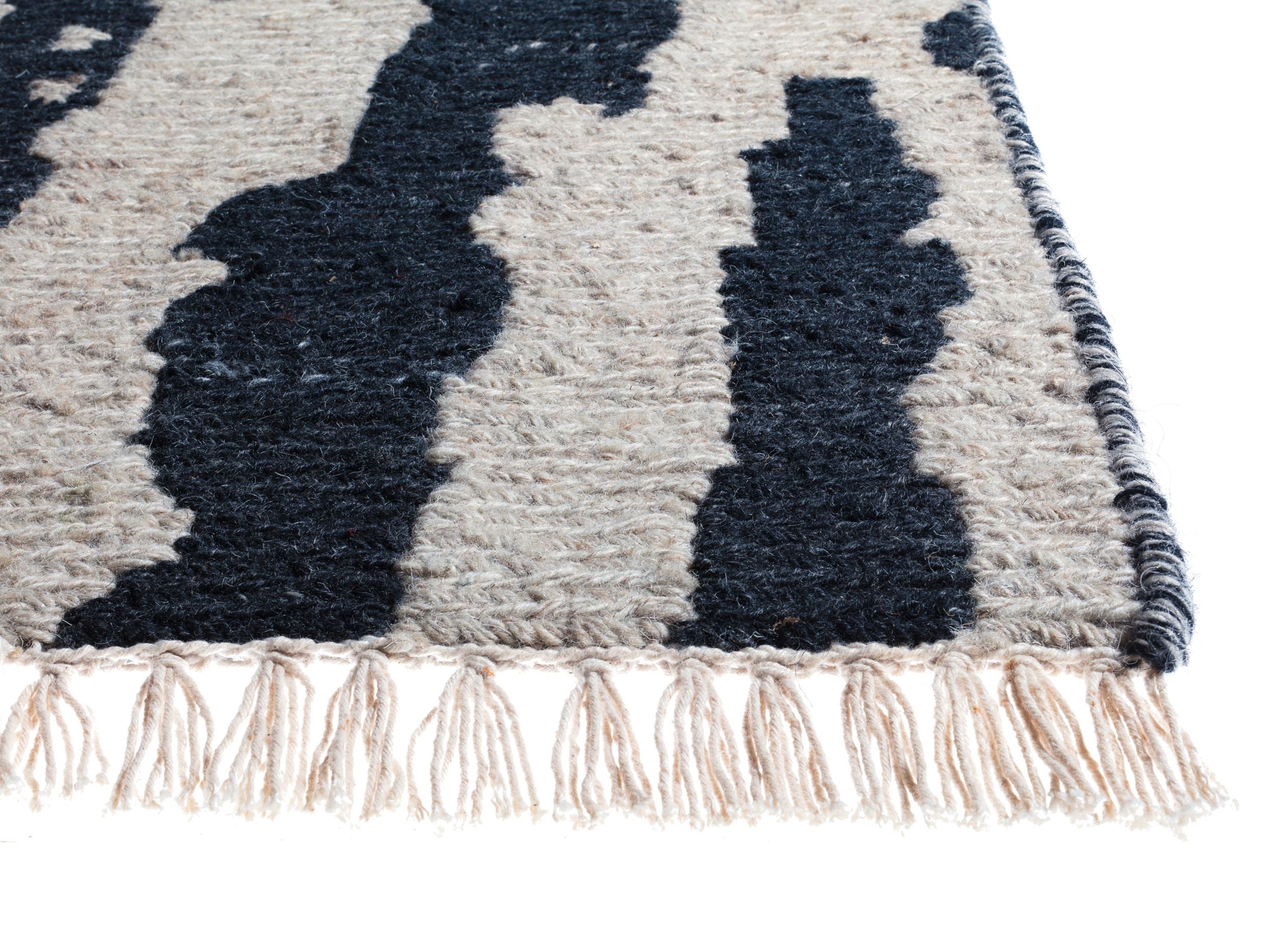 #color_Black / Camel