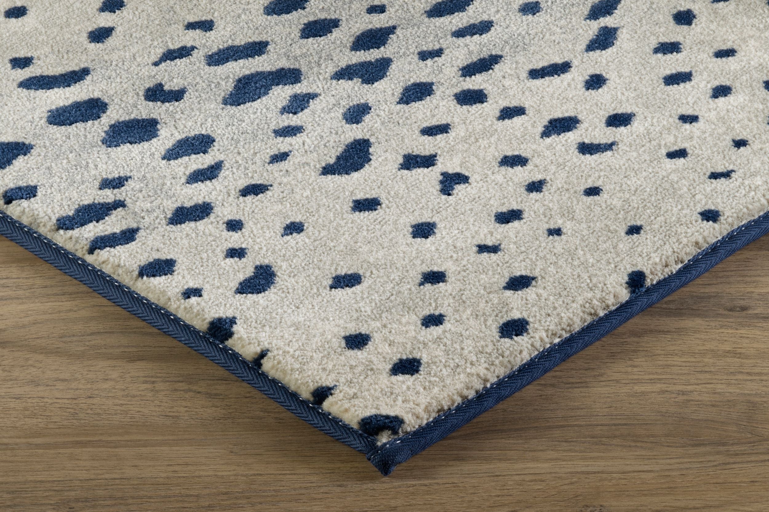 Blue Wool Area Rug with Cotton Warp (4 x 6) - Blue Triangle