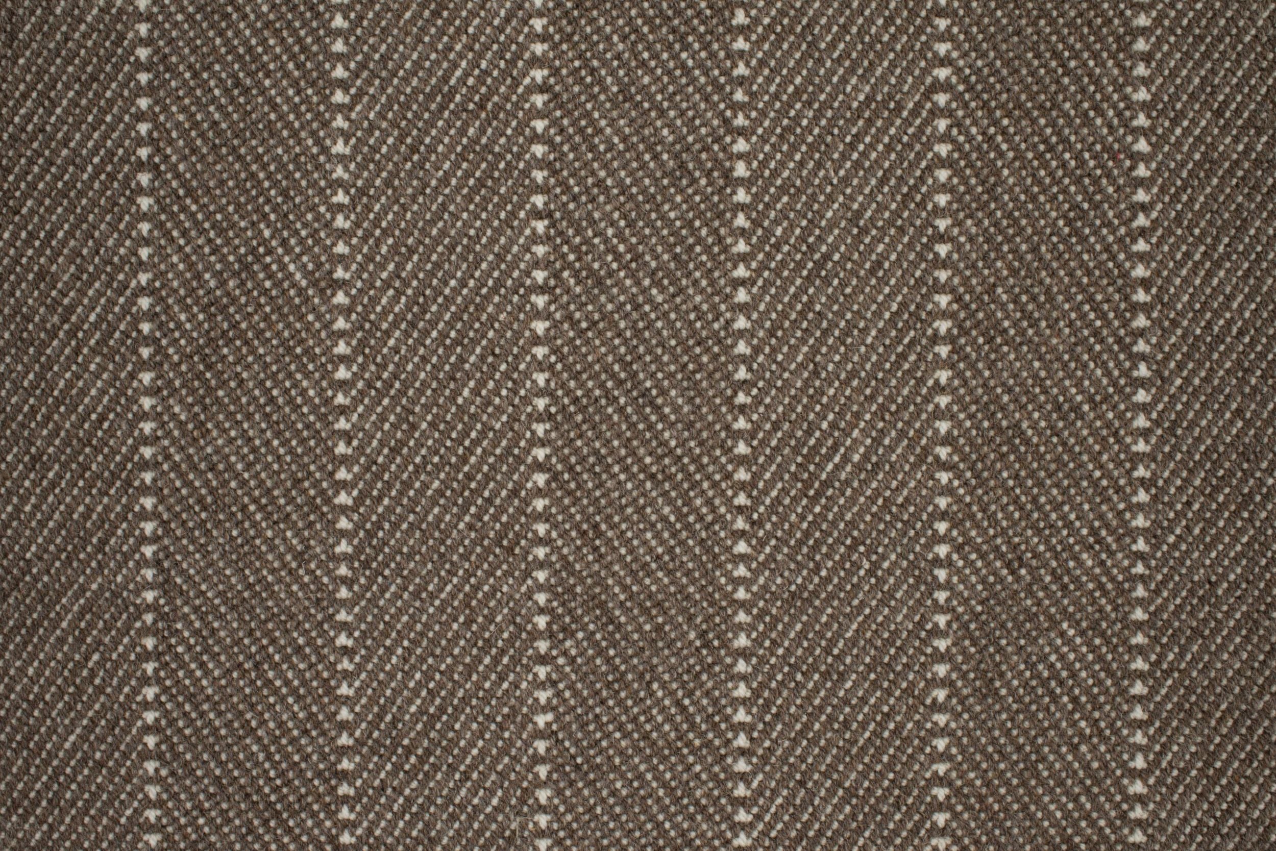 #color_Brownstone