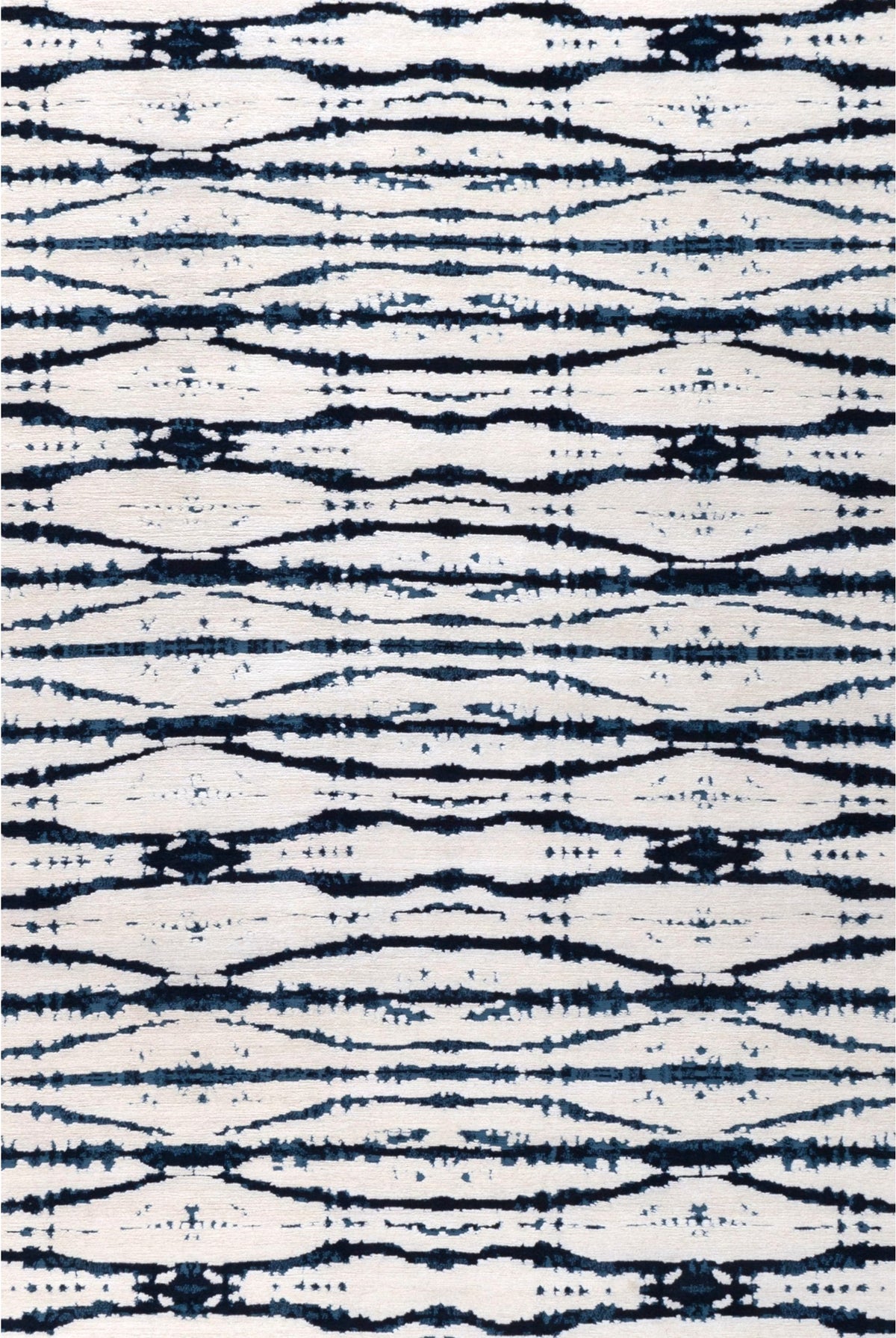 #color_Blue / White