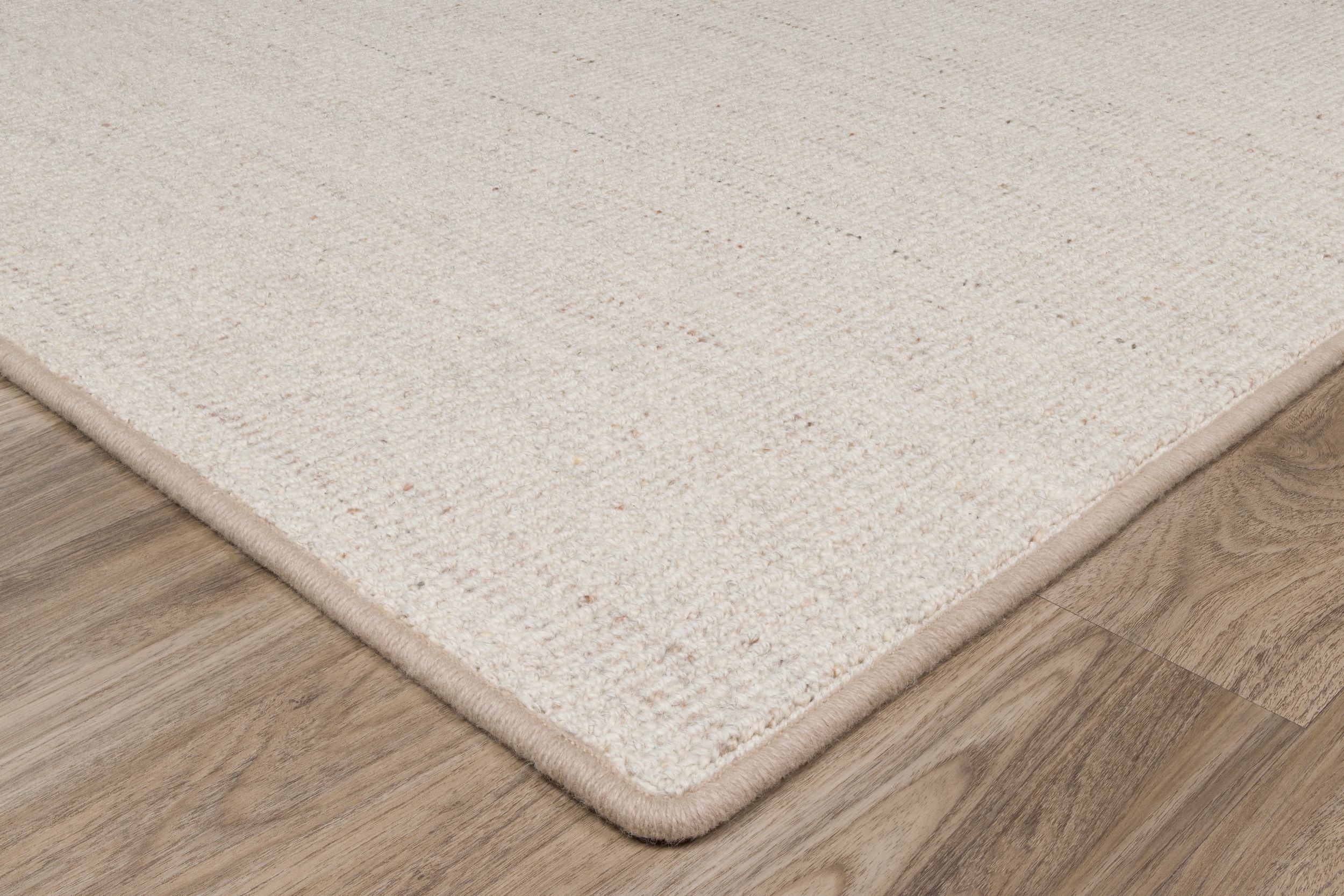 Mimis Wool Hand-Loomed Transitional Carpet