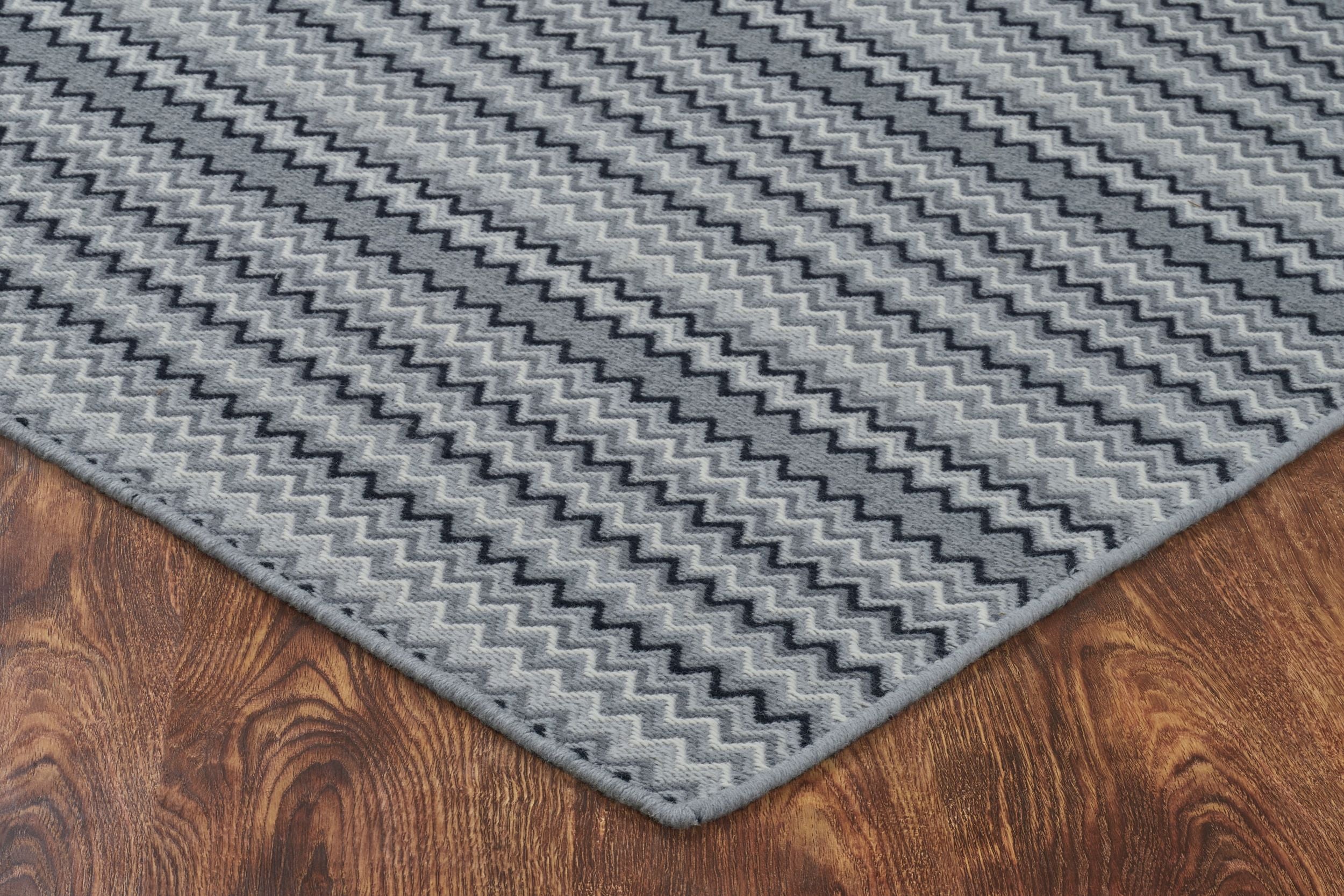 MISSONI Vasto 100% Wool Flatweave Geometric Carpet