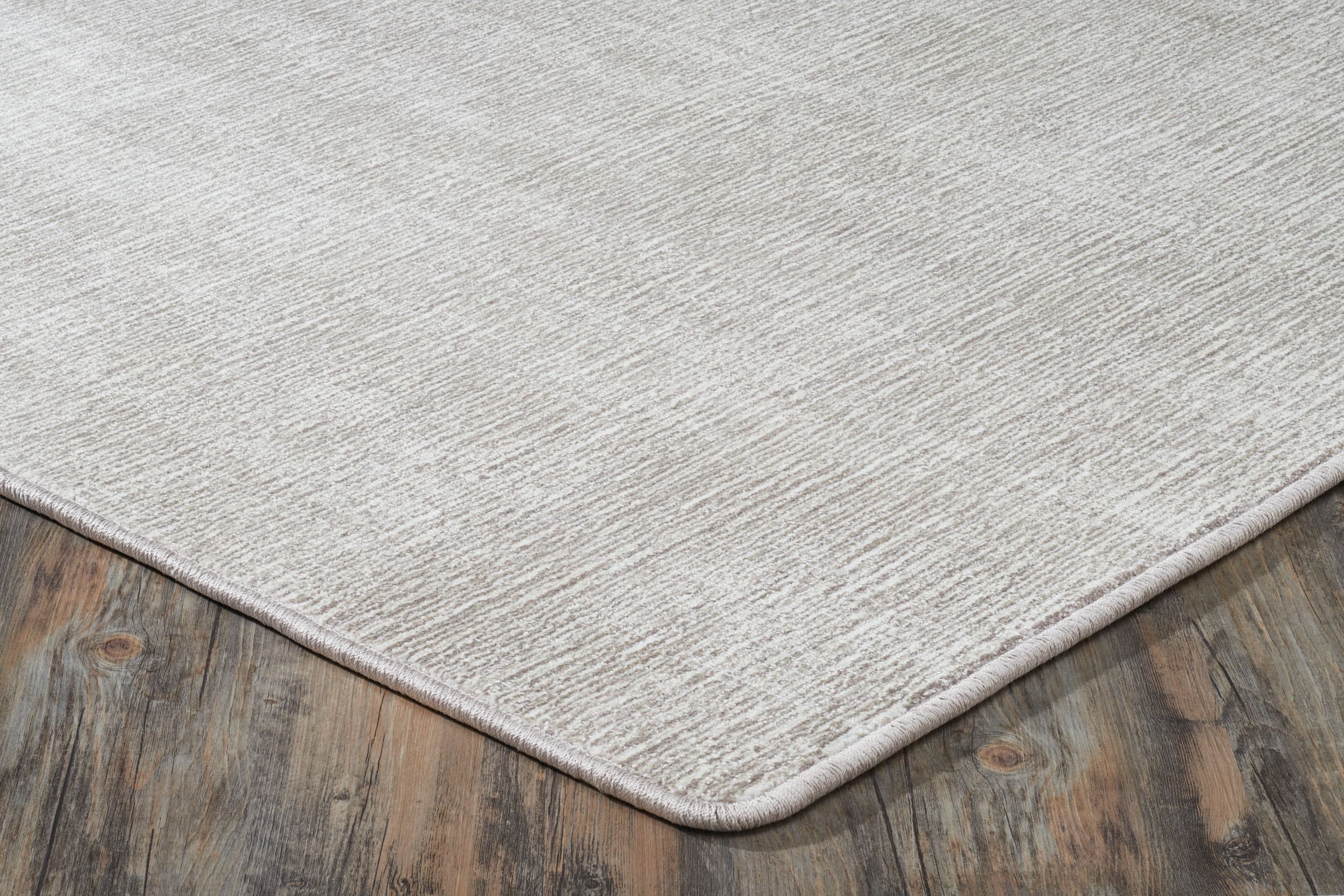 E06_FTHRWIDE2299_SERG.jpg?v=