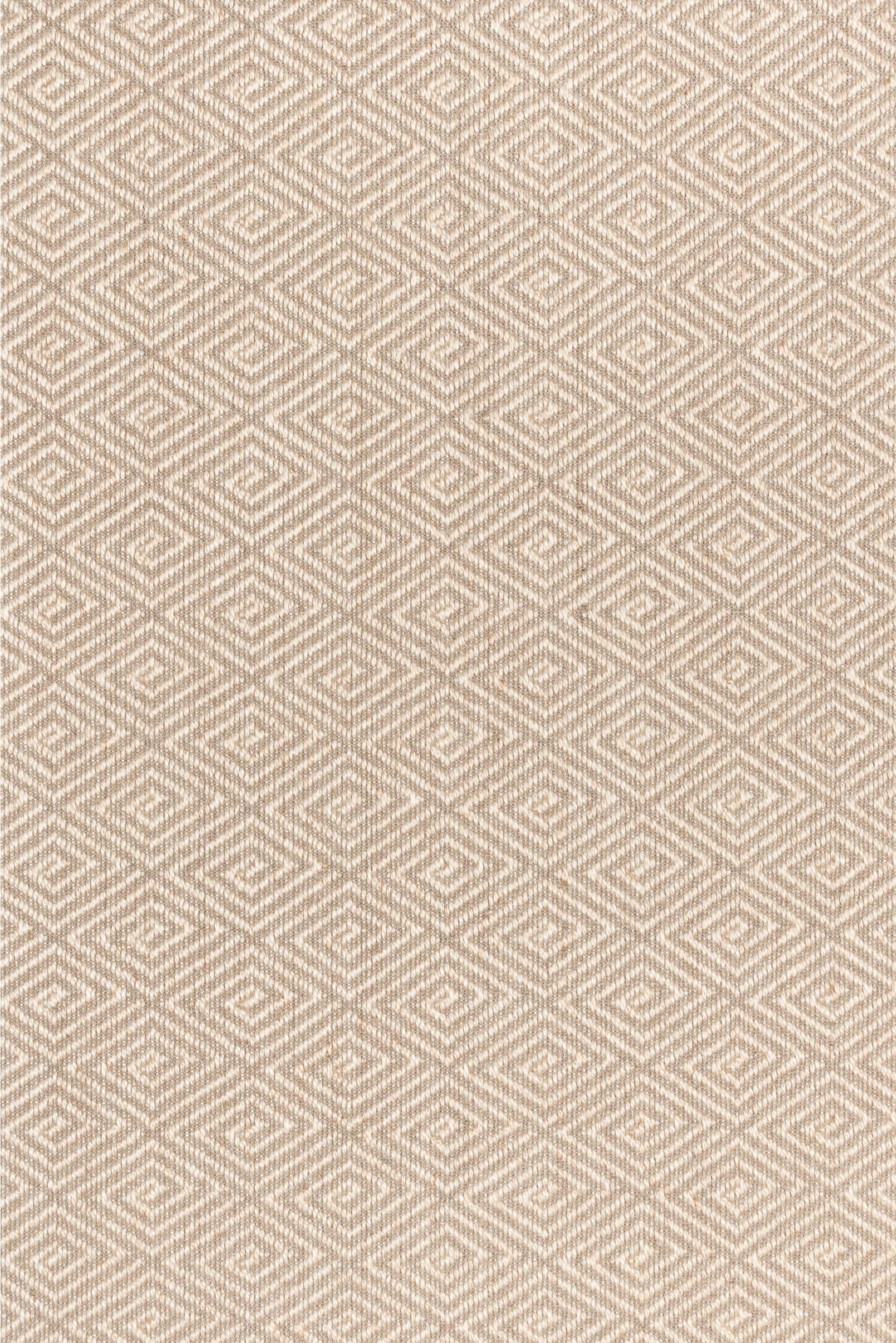 #color_Ivory