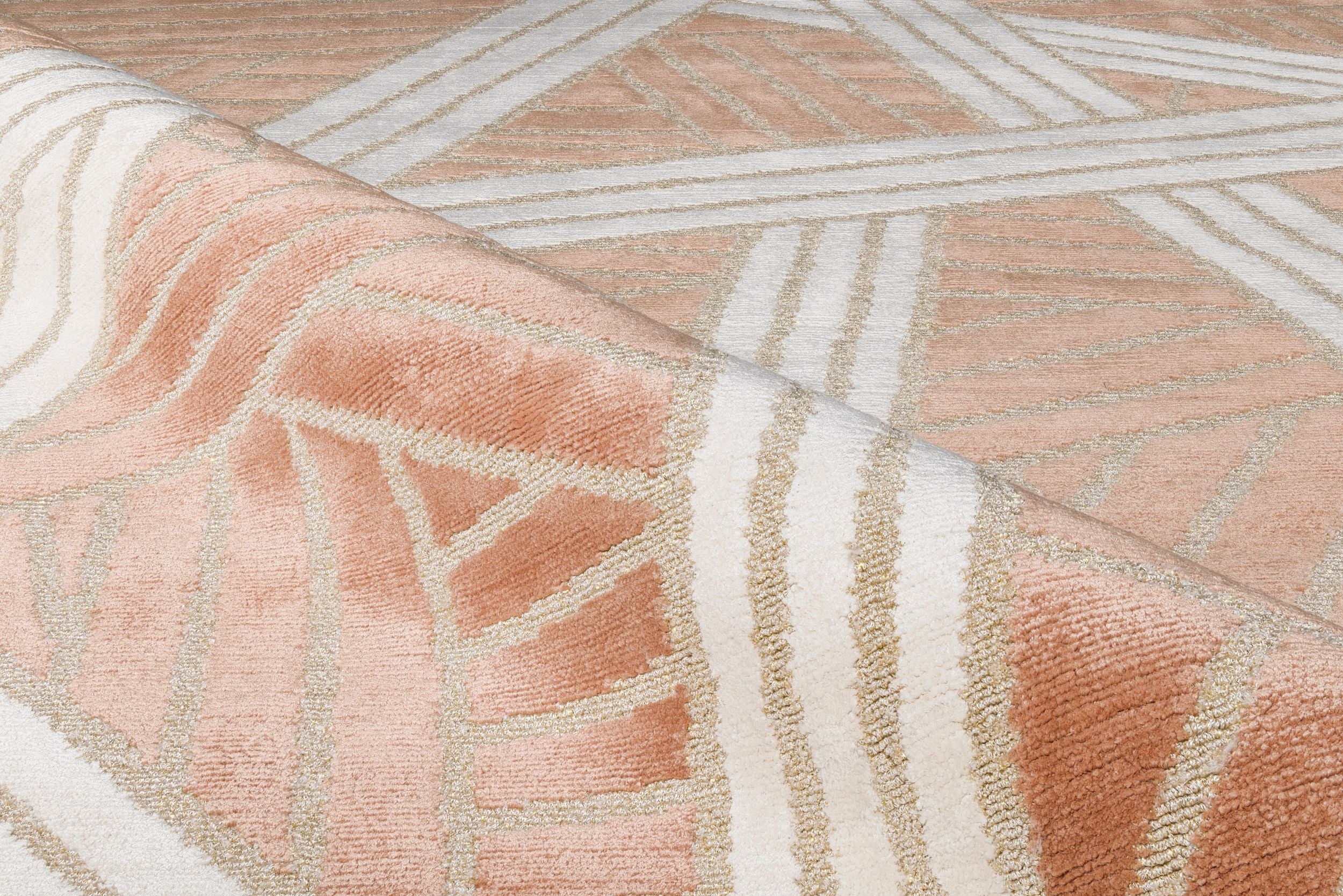#color_Apricot
