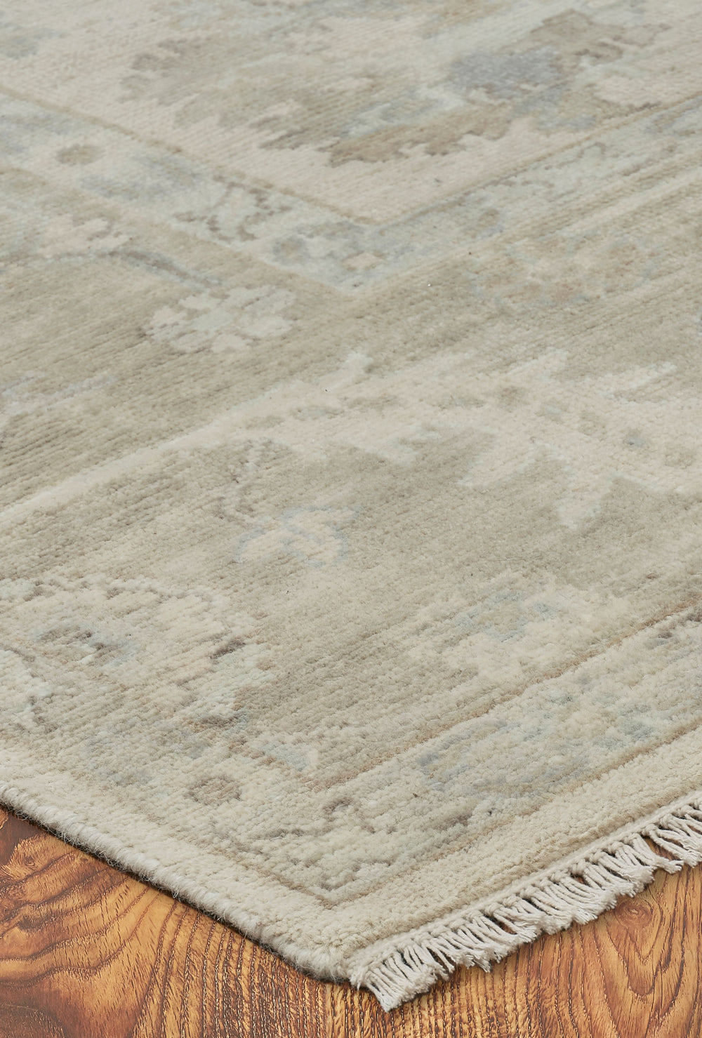 STARK Zoey 100% Wool Hand-Knotted Traditional Rug
