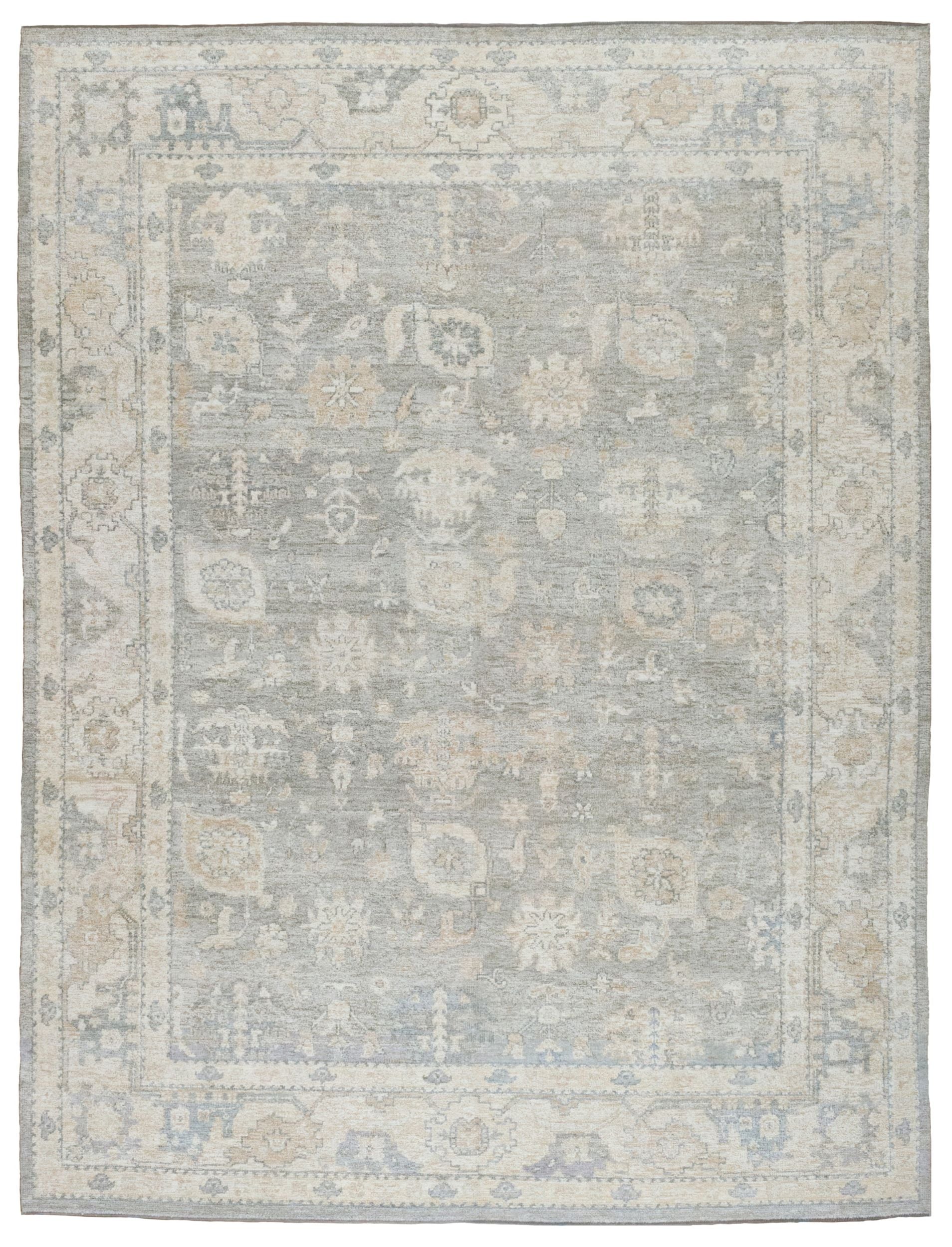 STARK Amita Hand-Knotted Traditional Rug