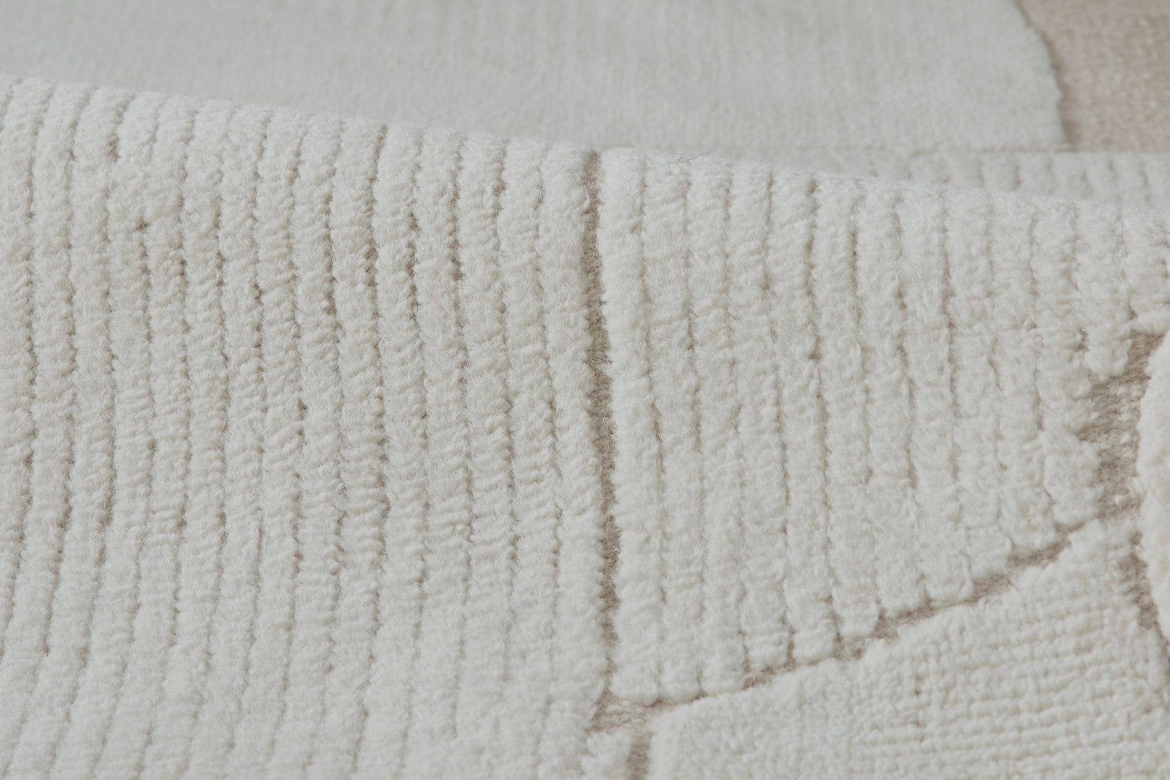 STARK Ronna 100% Wool Hand-Knotted Geometric Rug