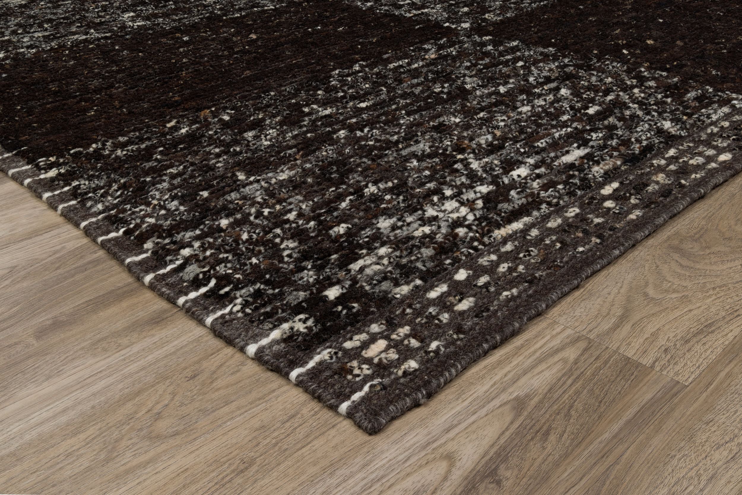 Muskan 8x10 Espresso Black Checkered Area Rug