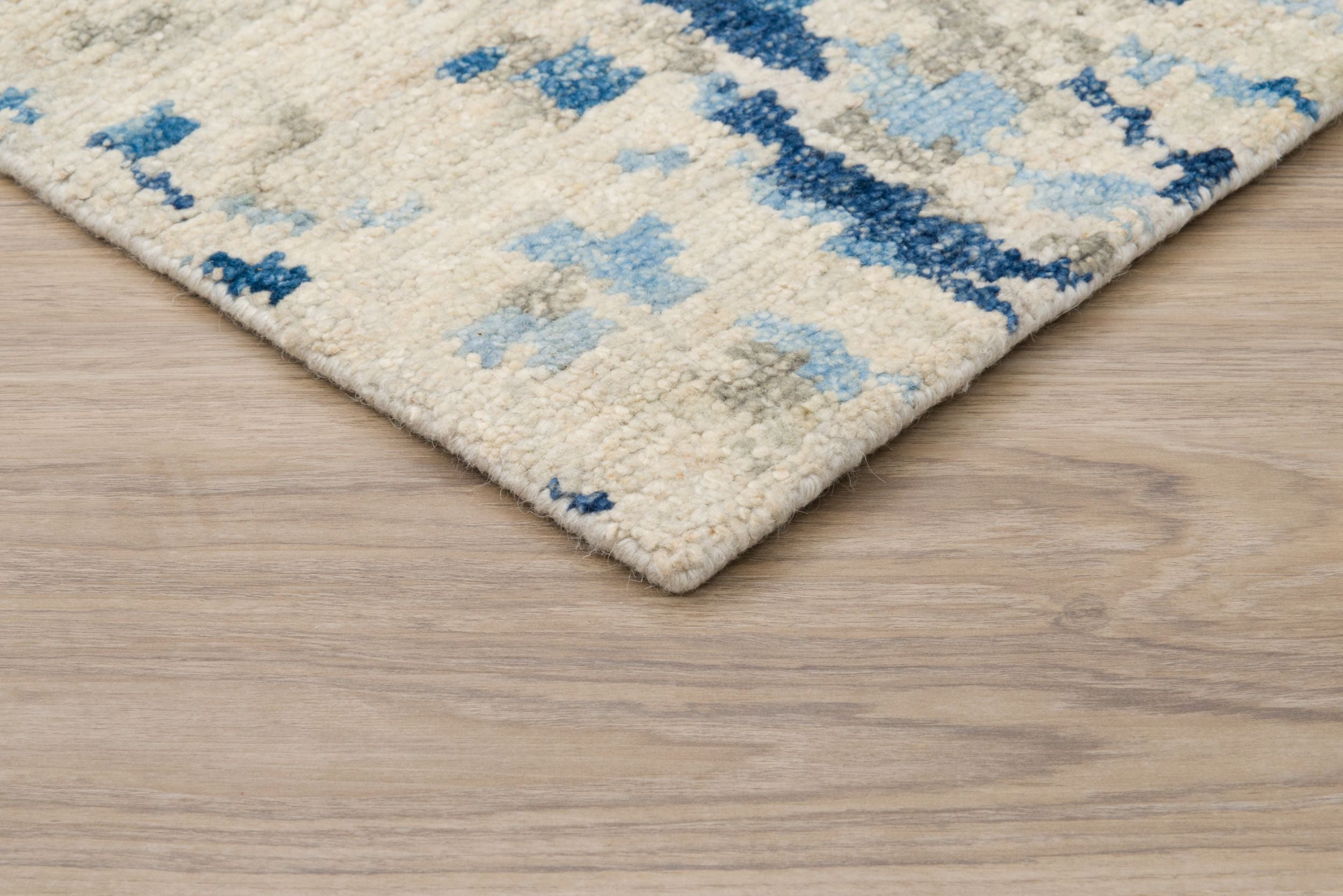 STARK Khadejah Hand-Knotted Traditional Rug